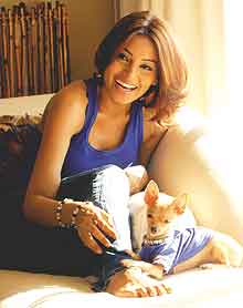 bipasha basu dog