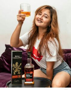 rashami desai consume alcohol