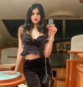 Sakshi Malik model alcohol