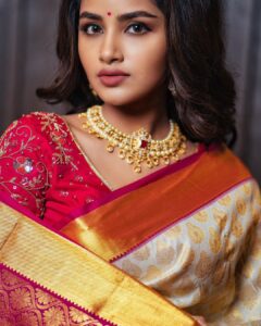 Anupama Parameswaran model actor