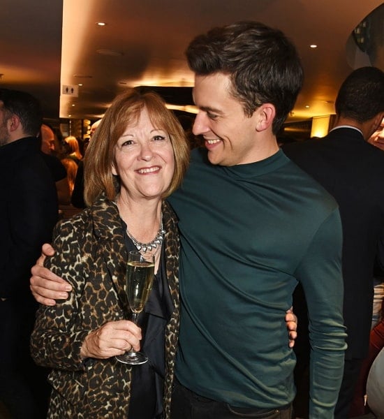 Photo de Jonathan Bailey  & son  mère  Carole Bailey