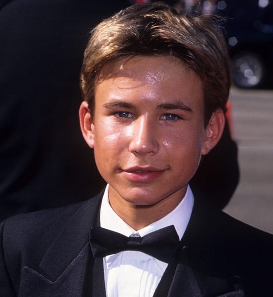 Jonathan Taylor Thomas Age, Net Worth, Girlfriend, Family & Biography