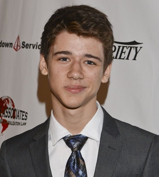 Uriah Shelton Age, Net Worth, Girlfriend, Family, Height and Biography