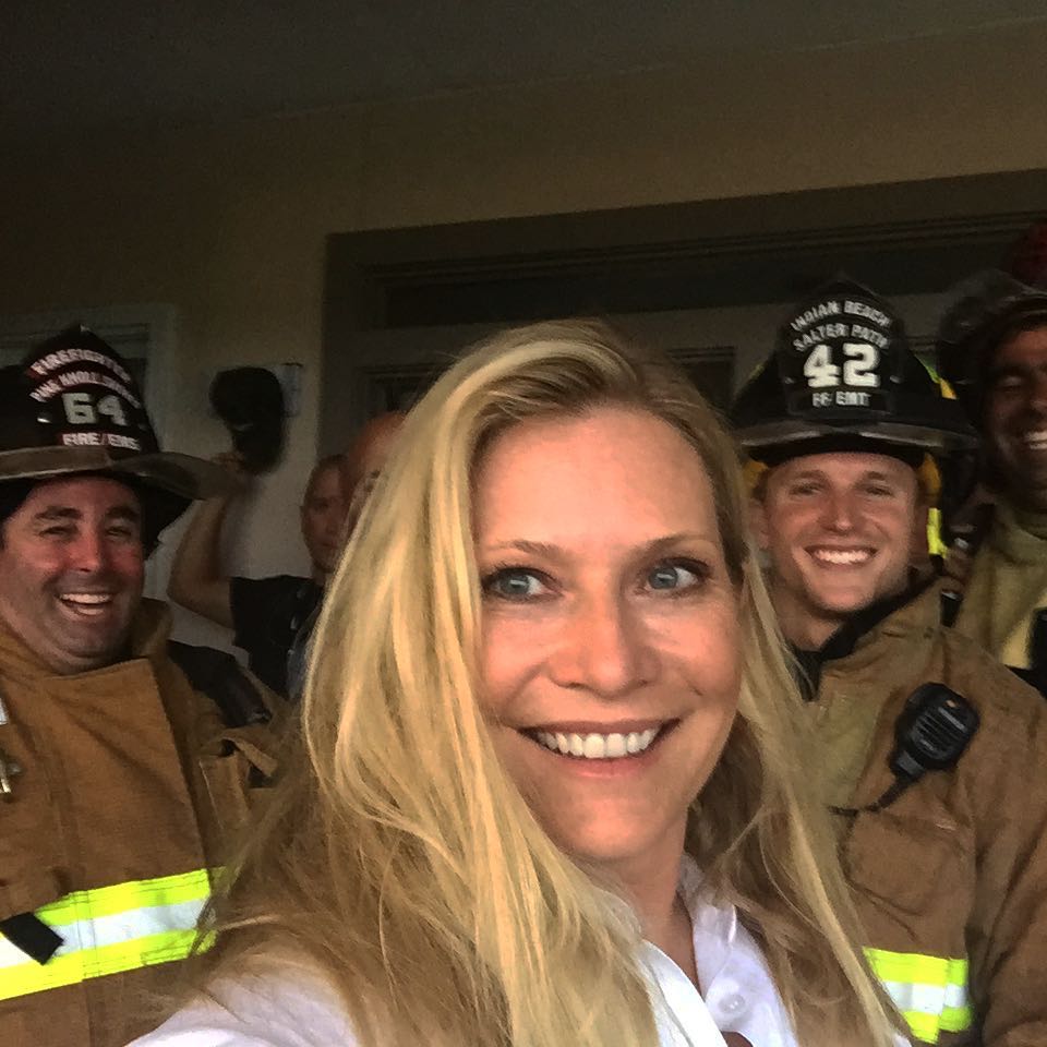 Emily Procter Actress A Detailed Look At Her Career And Life - airsq6e